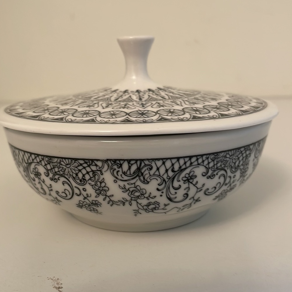 Shenango China Bowl with Lid